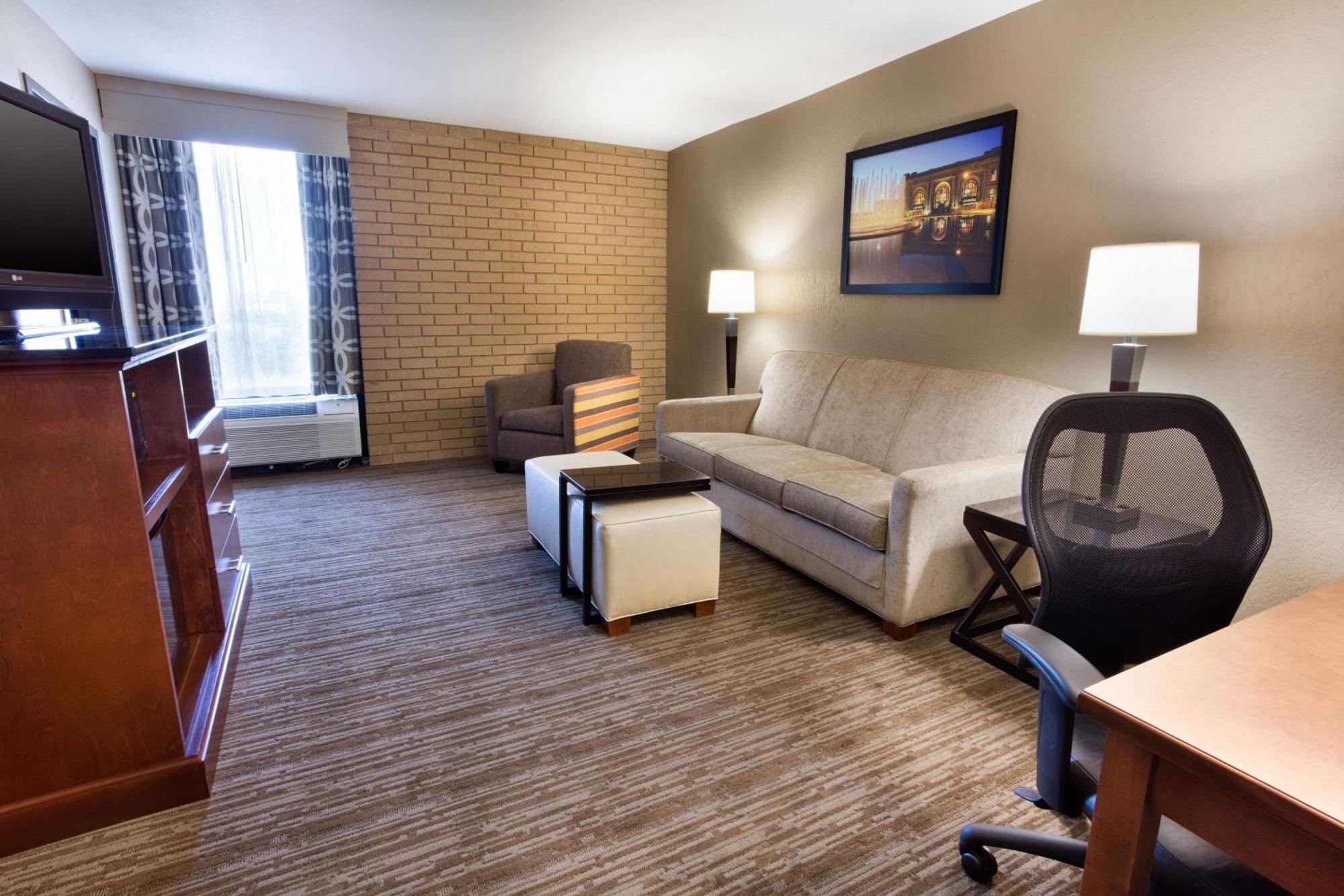 Drury Inn & Suites Kansas City Airport Kültér fotó