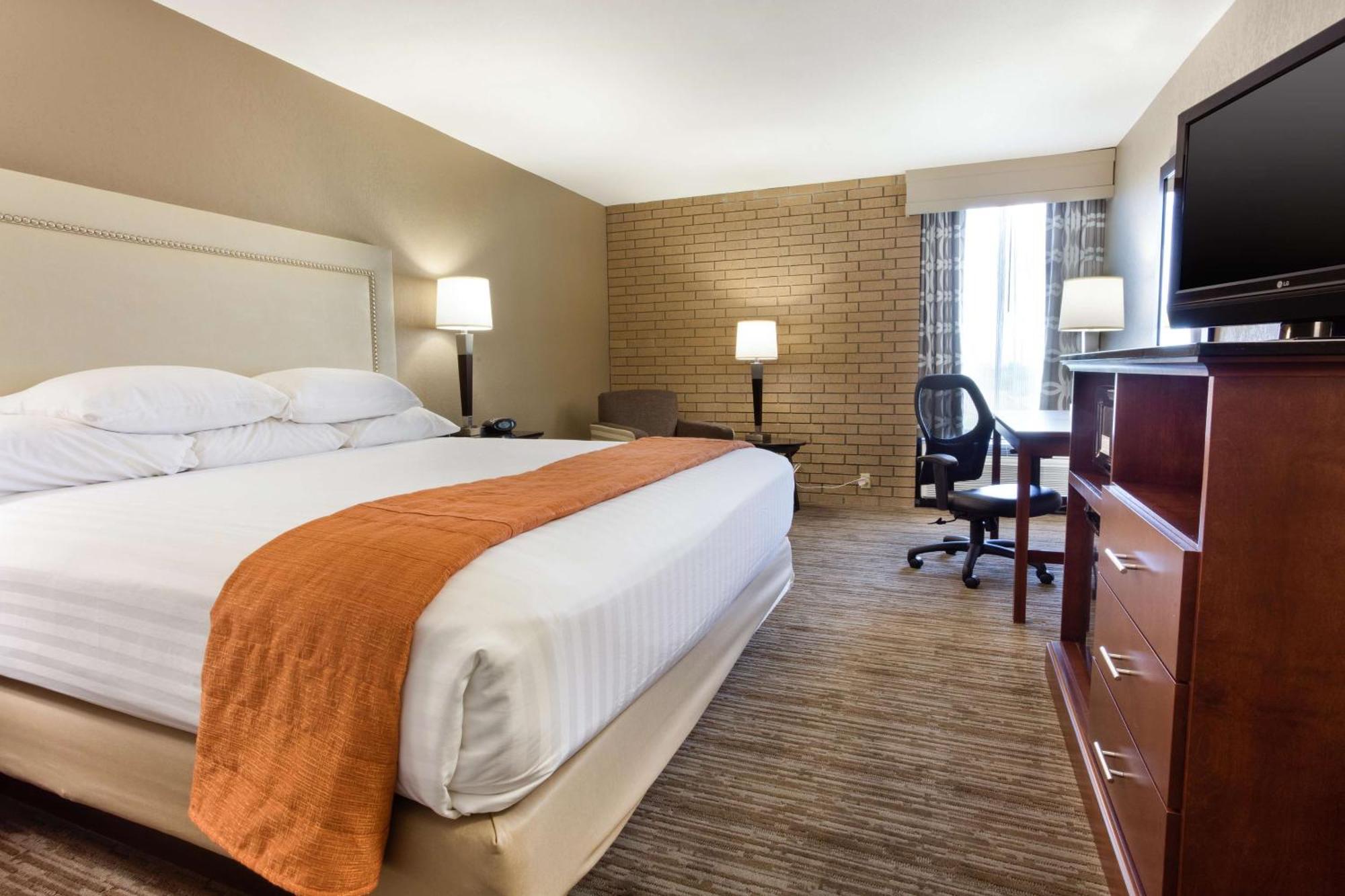 Drury Inn & Suites Kansas City Airport Kültér fotó
